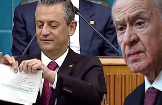 Özgür Özel dününü çabuk unuttu! Devlet Bahçeli'nin büyük tavsiyesi Özel'e çok dokundu!