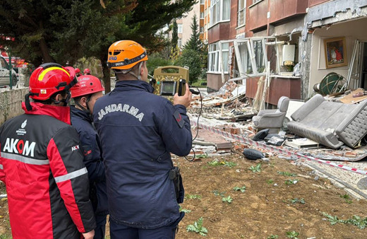 Beylikdüzü'ndeki doğal gaz patlamasında sır perdesi aralandı Apartman sakini her şeyi anlattı
