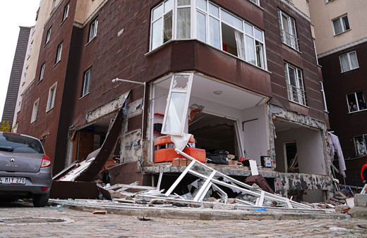 Beylikdüzü’ndeki patlamada bina sakinlerinin WhatsApp yazışmaları ortaya çıktı