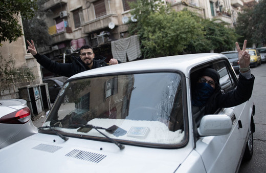 Rejim çöktü kutlama yaptılar! Şam'dan gelen son görüntüler