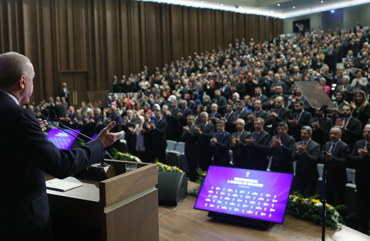Cumhurbaşkanı Erdoğan'ın o sözlerini salondakiler ayağa kalkarak alkışladı