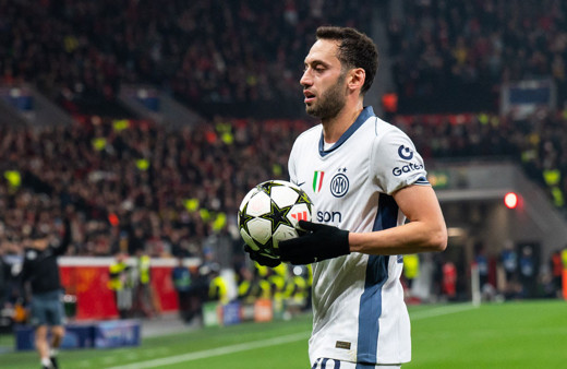 Şampiyonlar Ligi'nde 6 maç oynandı Bayern gol olup yağdı Real Madrid yarışa tutundu