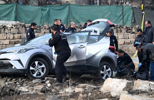 Kayseri'de polisin "dur" ihtarına uymayan araçtakiler kaçamadı