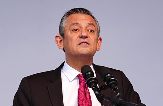 Özgür Özel'den Erdoğan'ın 'CHP Şam rejiminin yasını tutmaktan vazgeçin' sözlerine yanıt