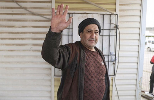 Terör örgütü PKK/YPG'nin göçe zorladığı Tel Rıfatlı Mustafa ülkesine döndü