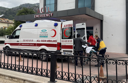 Ferdi Tayfur hastaneye kaldırıldı