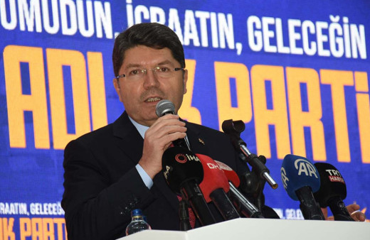 Yılmaz Tunç'tan muhalefete 'Suriye' tepkisi