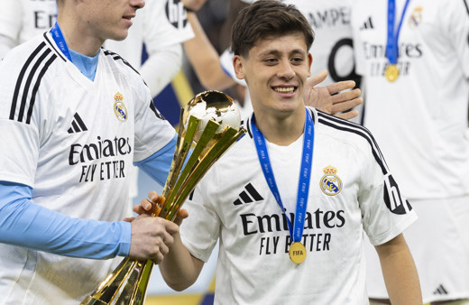 Arda Güler, Real Madrid'de 5. kupasını kazandı