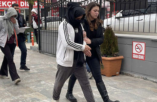 Cezaevine girmemek için sürekli hamile kalıyor! 78 yıl hapis cezası olan kadın rapor ibraz edemeyince tutuklandı