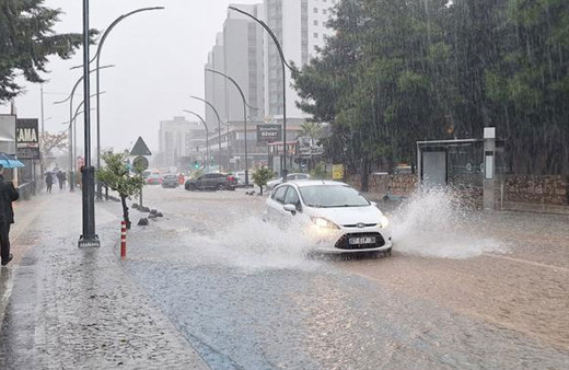 Antalya'da taşımalı eğitime 1 gün ara verildi