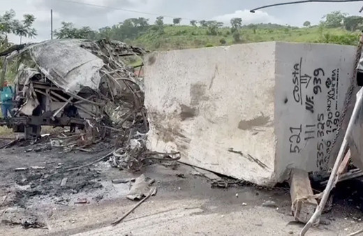 Brezilya'daki zincirleme trafik kazasında ölenlerin sayısı 41'e yükseldi