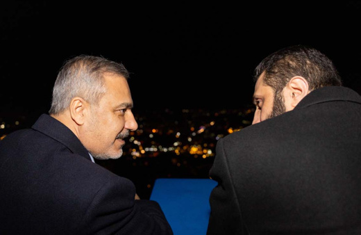 Hakan Fidan ve Ahmed eş-Şera, Şam manzarası izleyerek çay içti