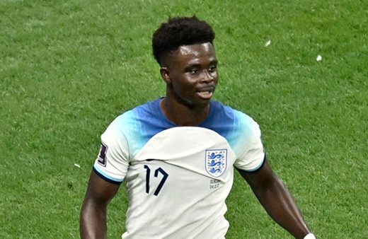 Premier Lig devi Arsenal'e Bukoya Saka'dan kötü haber