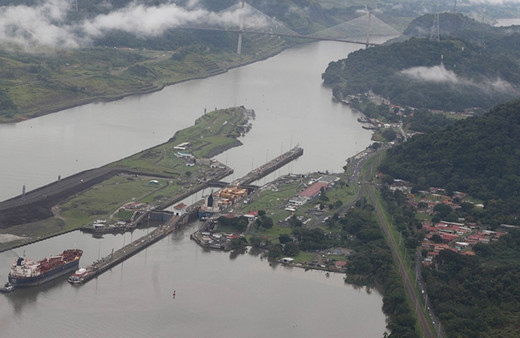 Panama Kanalı'nı yeniden ABD'ye isteyen Trump Panama büyükçeçisi adayını açıkladı