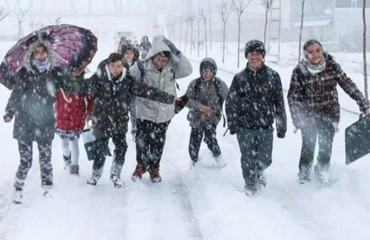 Denizli'de eğitime kar engeli! Okullar tatil edildi