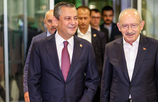 Özgür Özel, eski cumhurbaşkanları ve CHP genel başkanlarını aradı