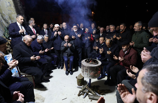 Cumhurbaşkanı Erdoğan, Rize'de taziye evini ziyaret etti