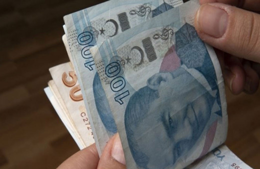 İhtiyaç kredisi faizleri düştü! 50 bin ve 100 bin TL'nin geri ödemesi belli oldu