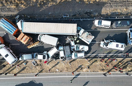 Trafik kazaları bir yılda 2 bin 713 can aldı