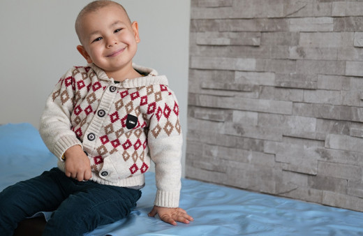 Minik Efe, nadir görülen hastalıktan babasından yapılan nakille kurtuldu