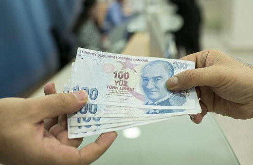 Yaşlı ve engelli aylıkları hesaplara yatırıldı