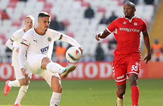Sivasspor ile Alanyaspor haftayı 1'er puanla kapattı