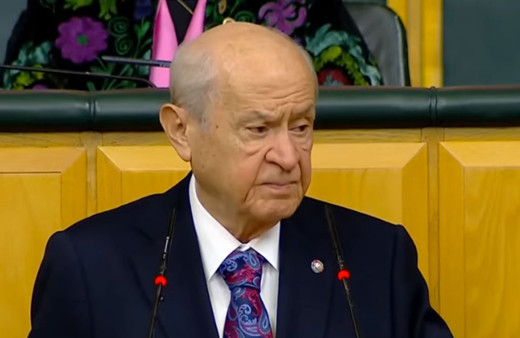 Devlet Bahçeli'den 12 ada çıkışı: Atina ayağını denk alsın