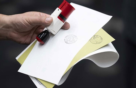 Son anket sonuçları dikkat çekti! İki parti arasındaki farka bakın, 2025 yılı anketi....