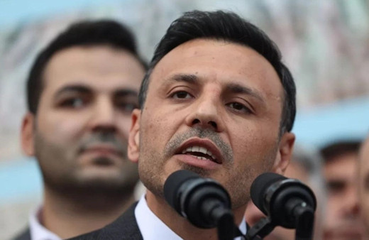 Özgür Çelik'ten Beşiktaş Belediyesi için 'vekil' açıklaması