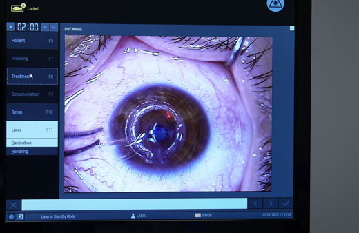 Meryem’in görme umudu Medipol’de yeşerdi