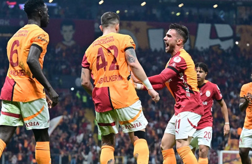 Galatasaray sahasında Dinamo Kiev'le 3-3 berabere kaldı