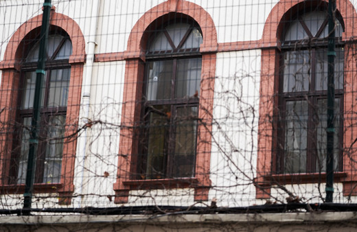 Bakırköy'de özel liseye isabet eden mermilerle ilgili polis çalışma başlattı