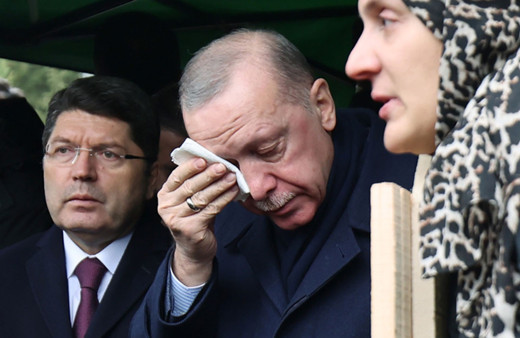 Cumhurbaşkanı Erdoğan Gültekin ailesinin cenaze namazına katıldı gözyaşlarını tutamadı