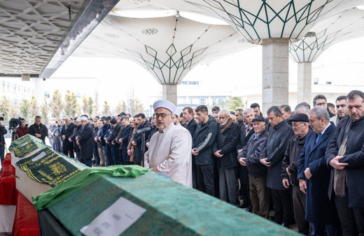 Kartalkaya'daki yangında hayatını kaybeden Çetiz ailesi son yolculuğuna uğurlandı