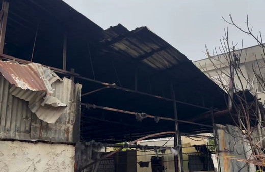 Mersin'de oto yıkamacıda çıkan yangında 1 kişi öldü