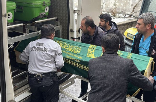 Üniversite öğrencisi kaldığı yurtta ölü bulundu! Cenazesi İstanbul'a gönderildi