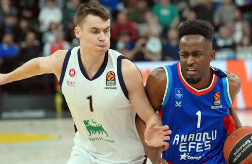 Anadolu Efes'ten Emporio Armani Milan'a 44 sayılık fark!