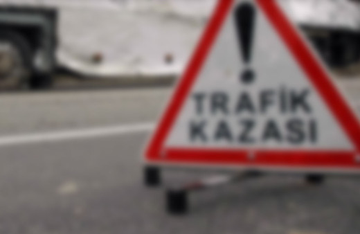 Konya'da feci kaza! Park halindeki tıra çarptı ölenler ve yaralılar var