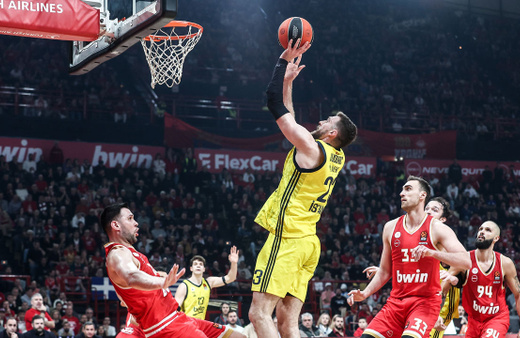 Fenerbahçe Beko'ya rakip dayanmıyor Olympiakos'u dize getirdiler