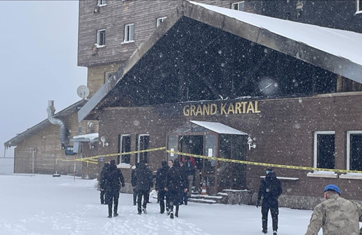 Kartalkaya'da yanan otelin aşçısı Mustafa Serbest yaşananları anlattı: "Çığlık çığlığaydı cehennemi yaşadık"