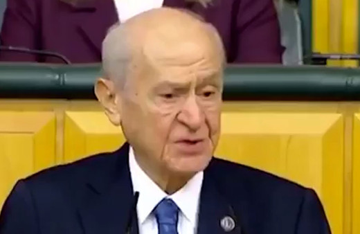 Bahçeli Kartalkaya'daki yangında ölen çocukların isimlerini sayarken ağladı