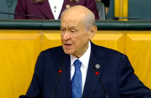 Devlet Bahçeli, Kartalkaya faciasında ölen çocukların isimlerini sayarken ağladı