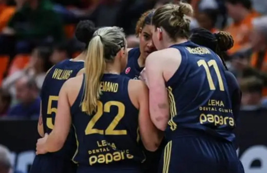 Fenerbahçe, EuroLeague'de yoluna namağlup devam ediyor
