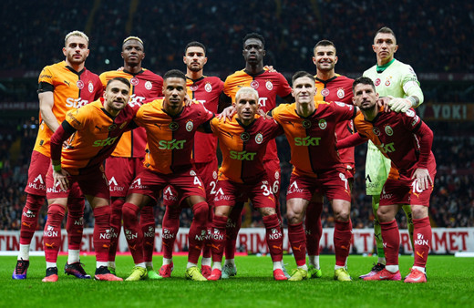 Galatasaray ilk 8 hedefiyle Ajax deplasmanına çıkacak: İki takımda da eksikler var