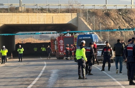 Denizli'de işçi servisi devrildi! Ölü ve yaralılar var