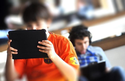 Uzmanından "çocukların internet kullanımının sakıncaları" ile ilgili ebeveynlere uyarı