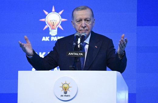 Cumhurbaşkanı Erdoğan, Özgür Özel'e yüklendi: "Oturduğu koltuğun hakkını veremedi"