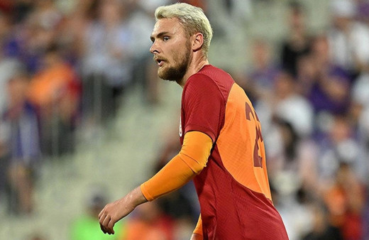 Galatasaraylı Nelsson, Roma ile transfer görüşmeleri için İtalya'ya gitti