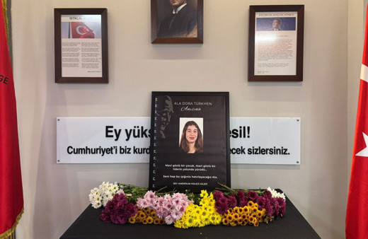 Kartalkaya'daki otel yangınında hayatını kaybeden öğrenciler okullarında anıldı