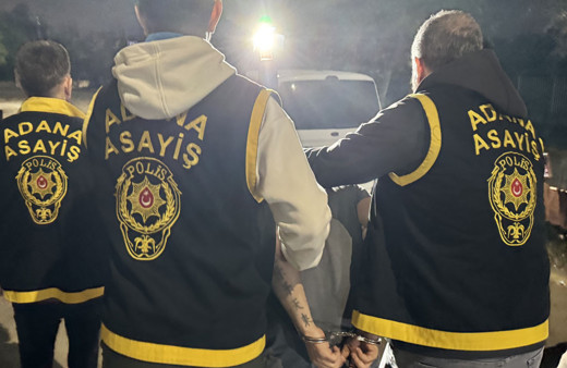 Alışveriş merkezindeki kuyumcuyu soydu! 3 gün havalandırma boşluğunda saklandı